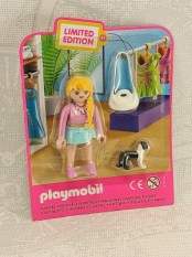 Heft_09_2023_Frau_mit_Hund_a